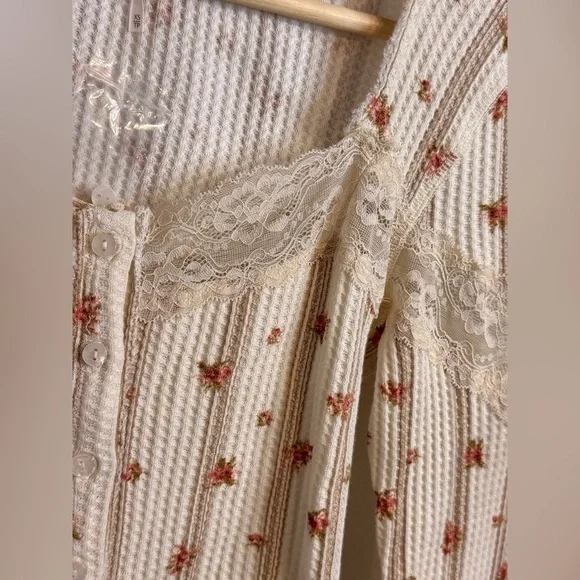 Let’s Party cardi Printed NWOT tea - Picture 4 of 6